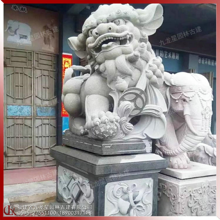 廟門口青石石獅子圖片