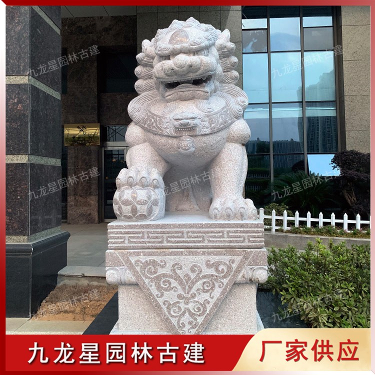 1622453186208678.jpg 門口石雕獅子圖片